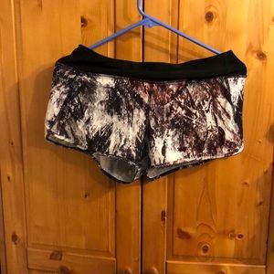 90 degrees by reflex shorts size s